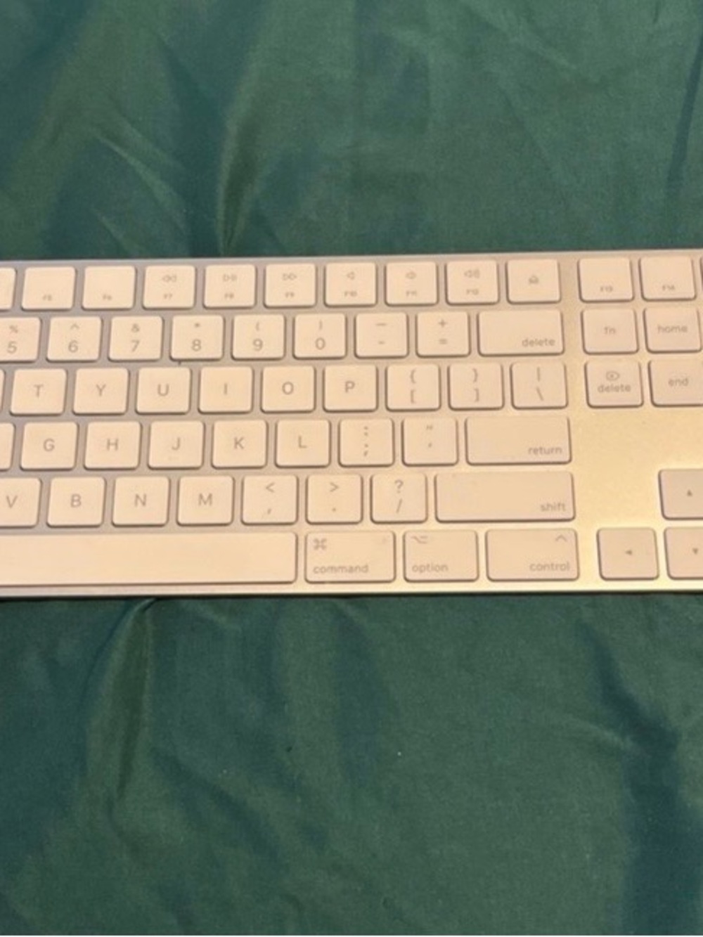 Apple Magic Wireless Keyboard